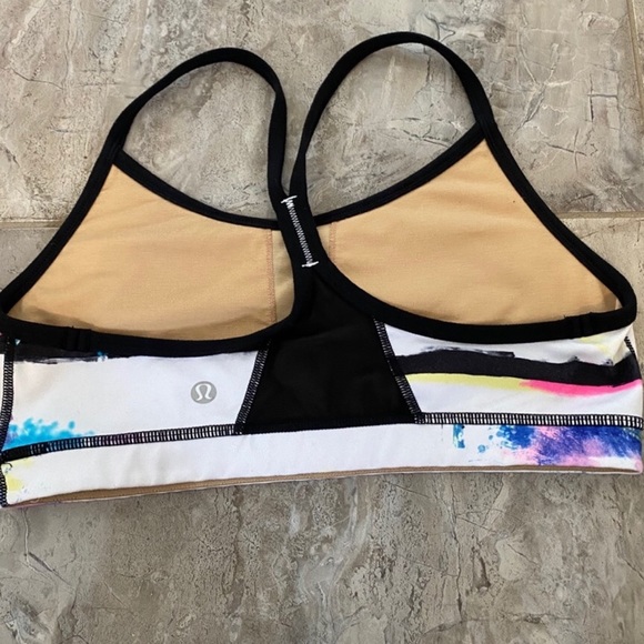 Lululemon Multi Water Color Flow Y Bra (Size 6) - Picture 4 of 6